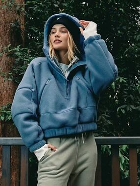 NWOT. Free People Wild And Free Fleece Pullover In Skyline. Size S